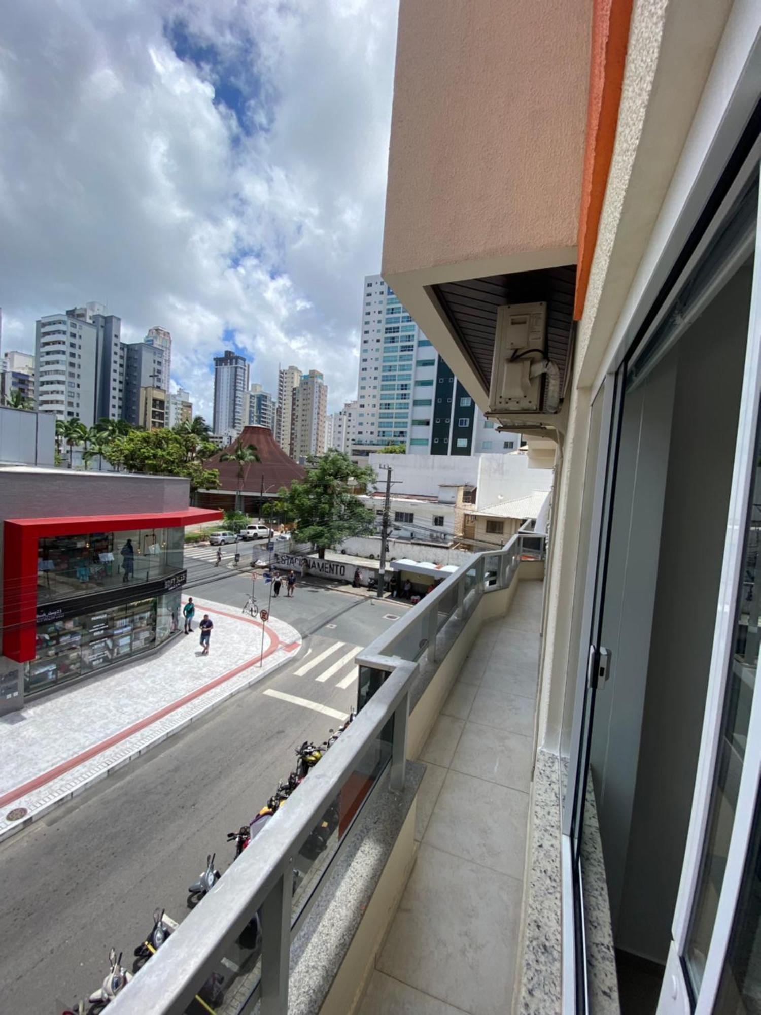 Flat Novo 300m Da *